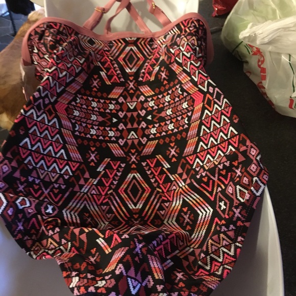 Xhilaration One piece swimsuit 20W or 22W - Picture 5 of 6